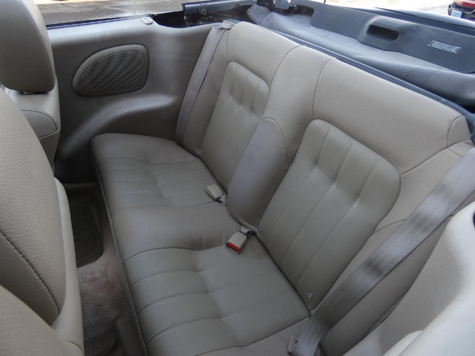 2004 Chrysler Sebring LXi