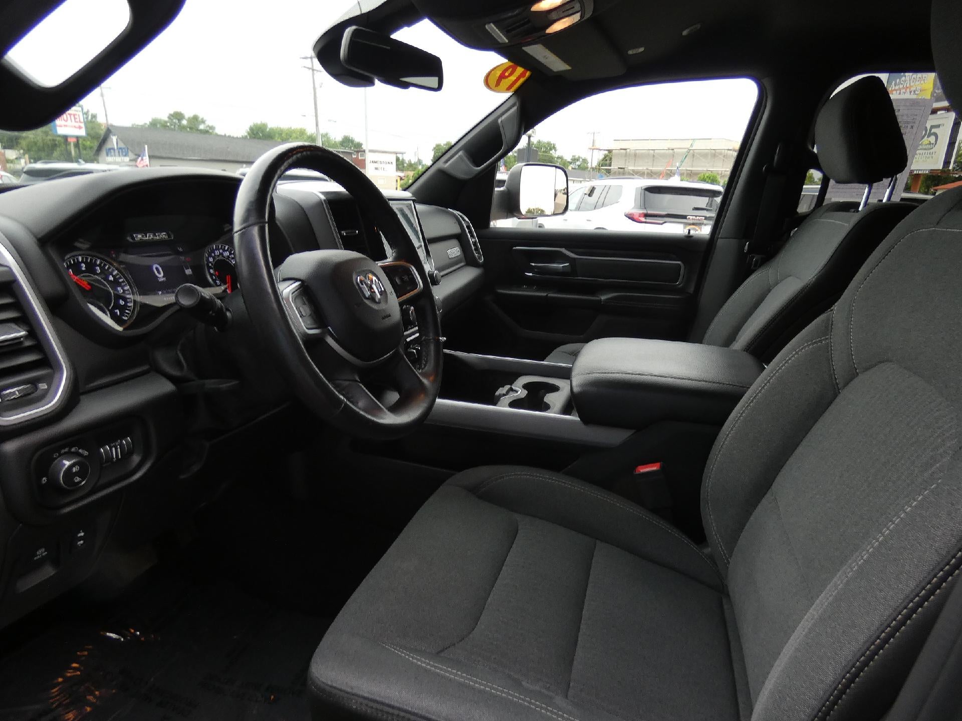 2019 RAM 1500 Big Horn/Lone Star Crew Cab 4x4 5'7" Box