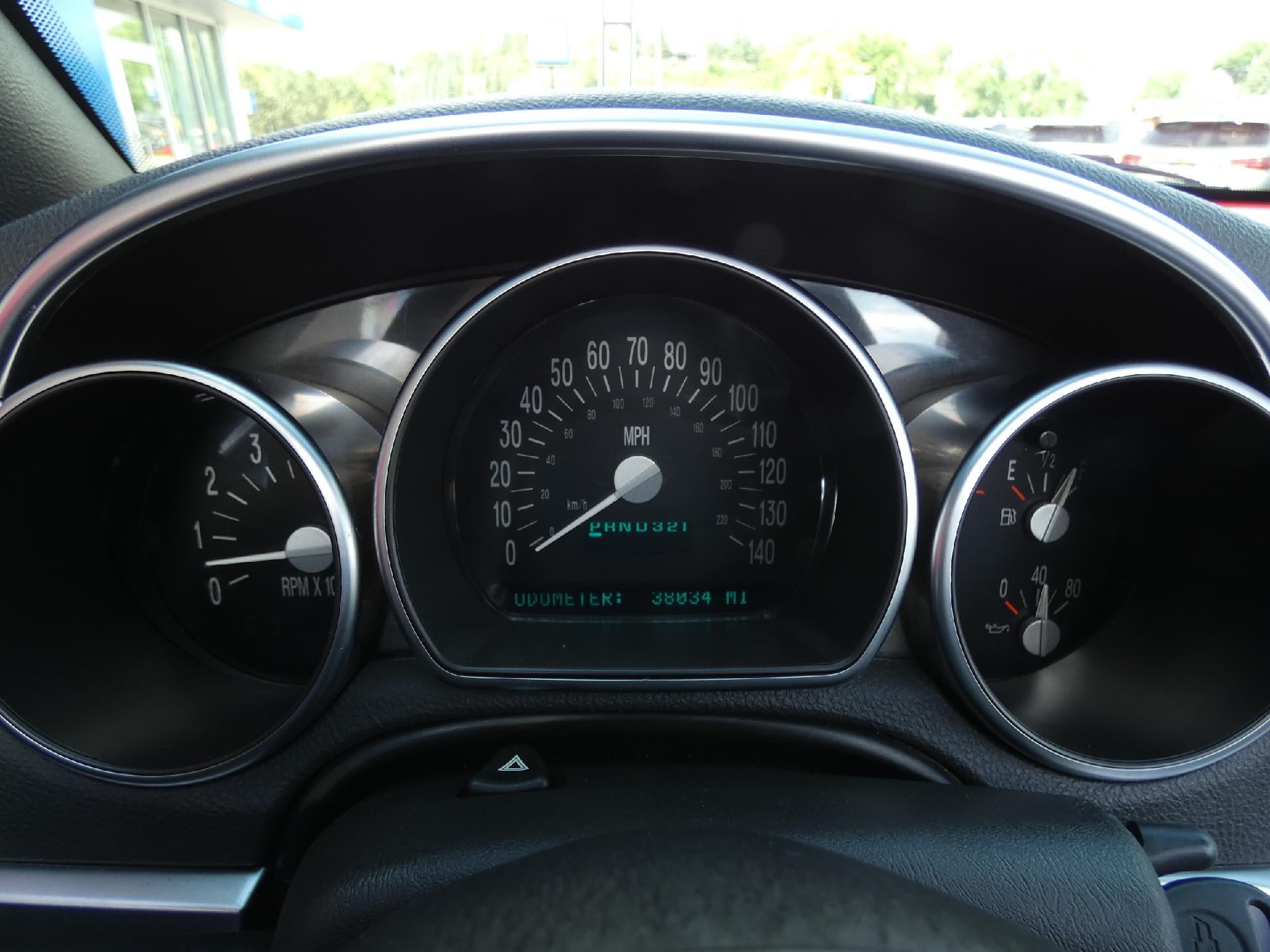 2004 Chevrolet SSR LS