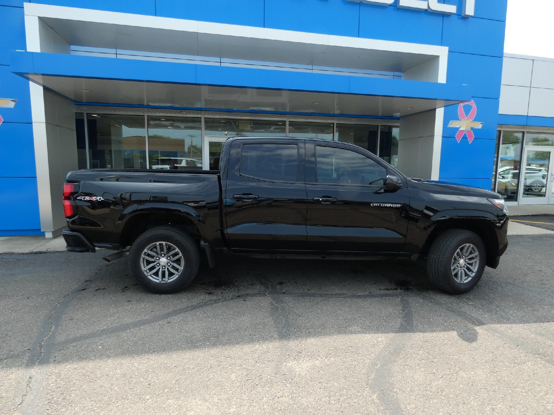 2025 Chevrolet Colorado WT/LT