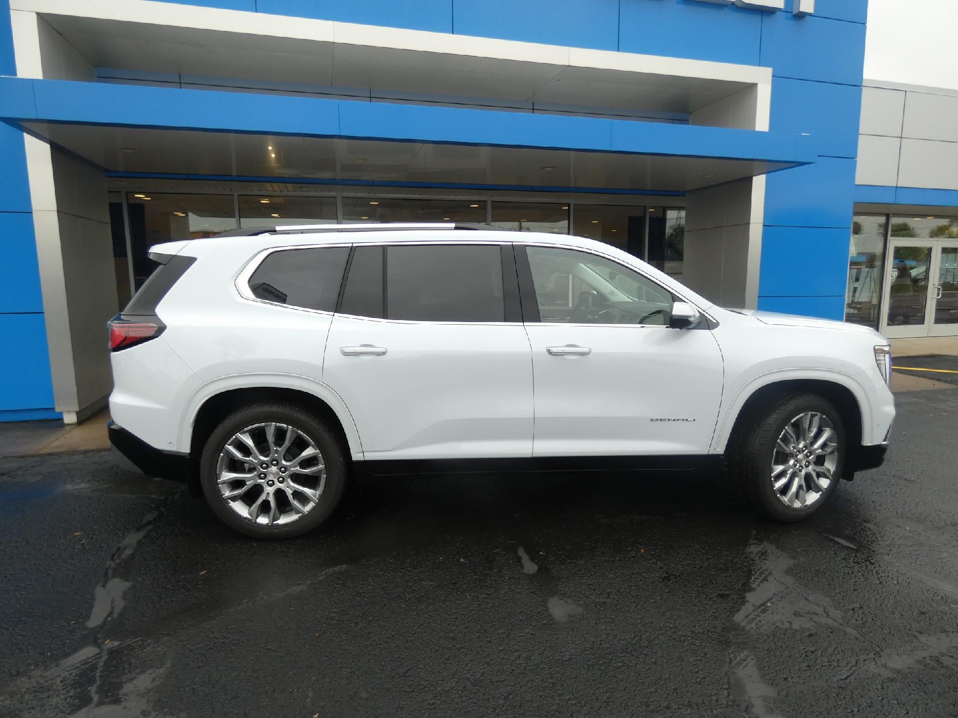 2027 GMC Acadia Denali