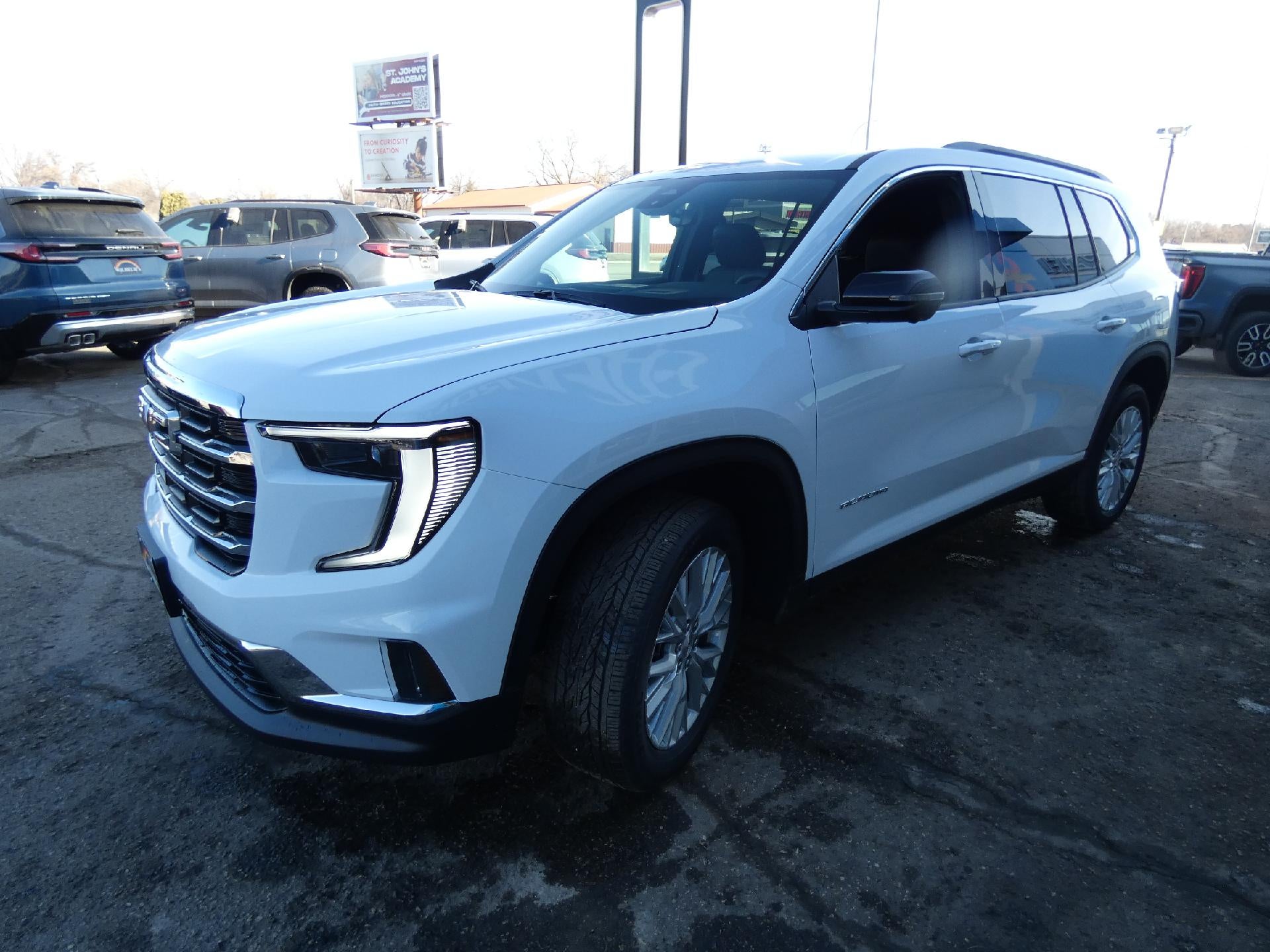 2026 GMC Acadia Elevation