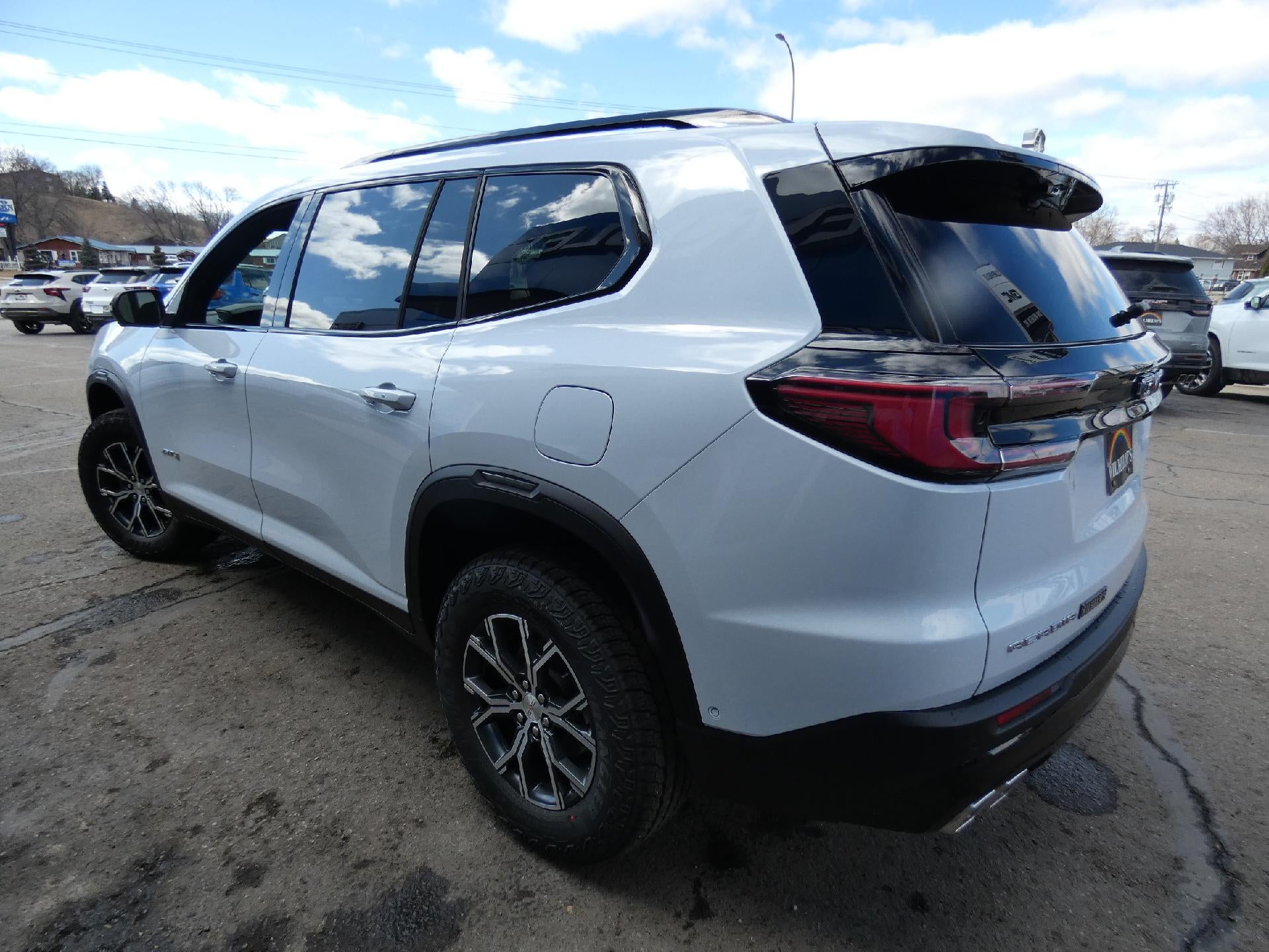 2026 GMC Acadia AT4