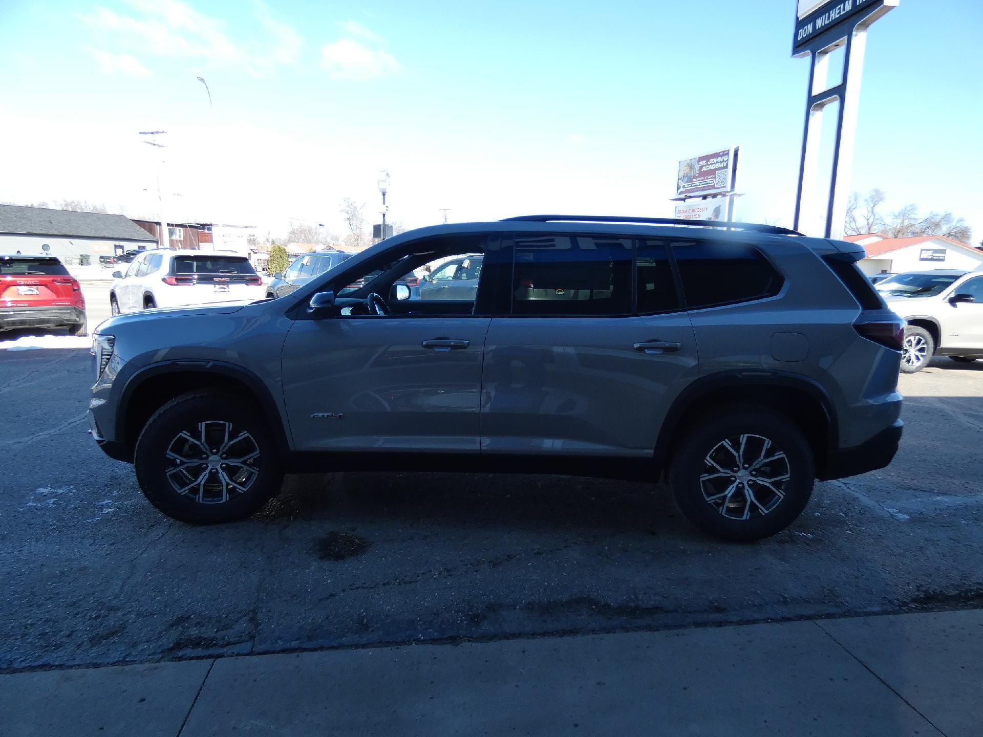 2026 GMC Acadia AT4