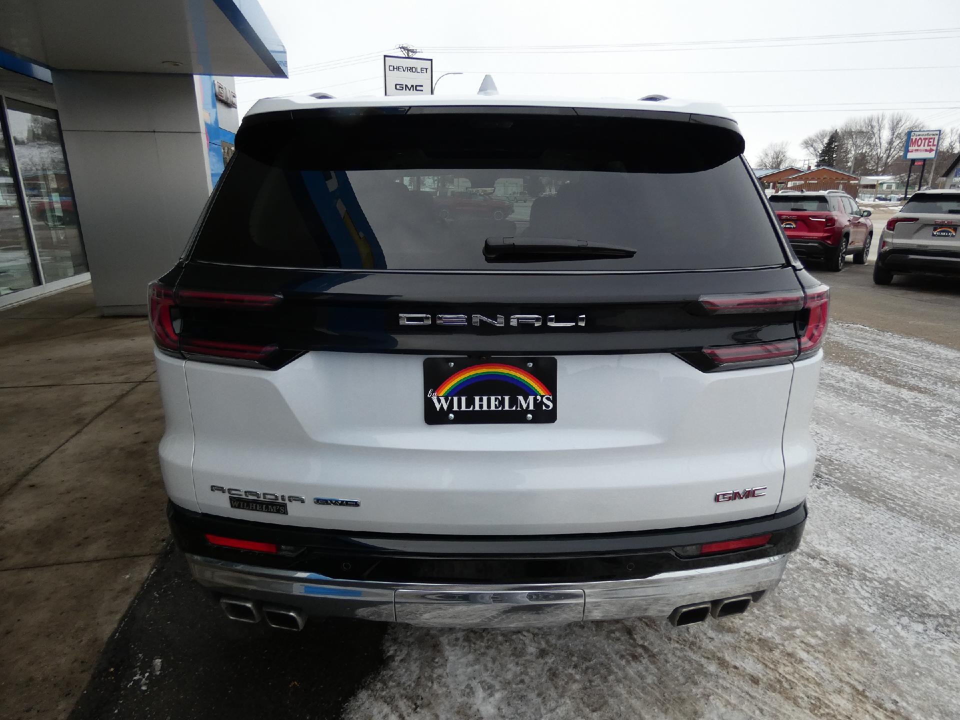 2024 GMC Acadia Denali
