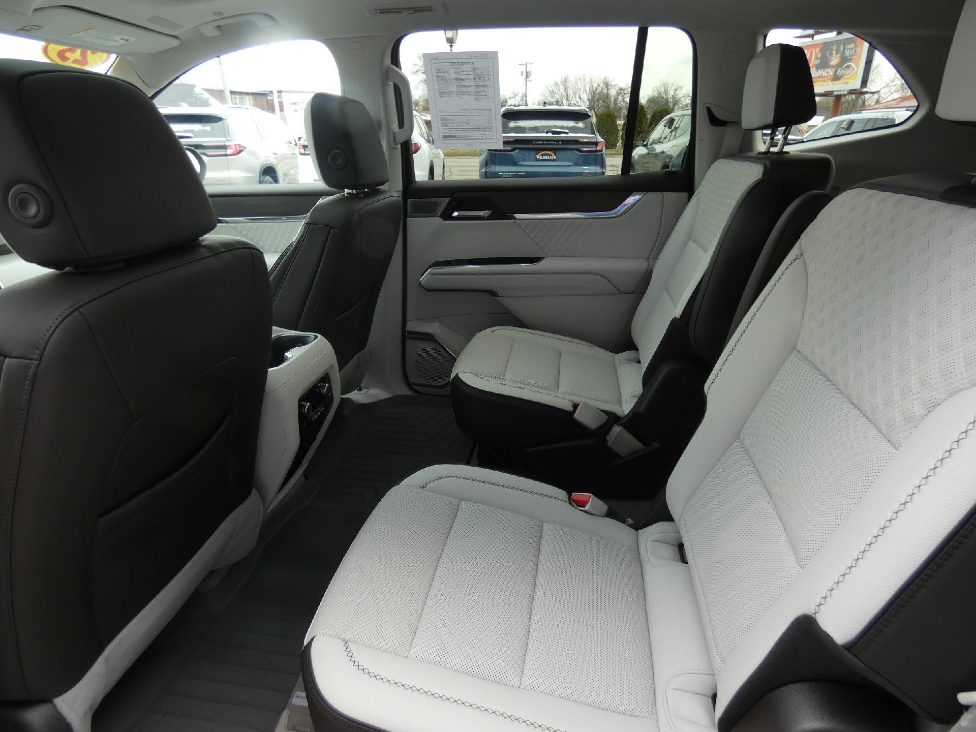 2025 GMC Acadia Denali