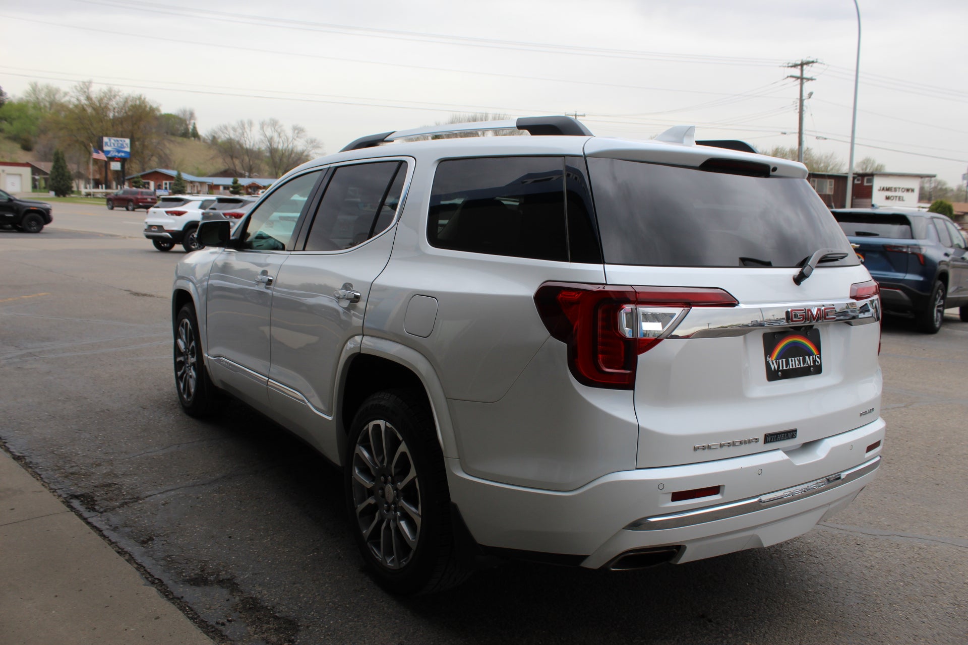 2023 GMC Acadia Denali