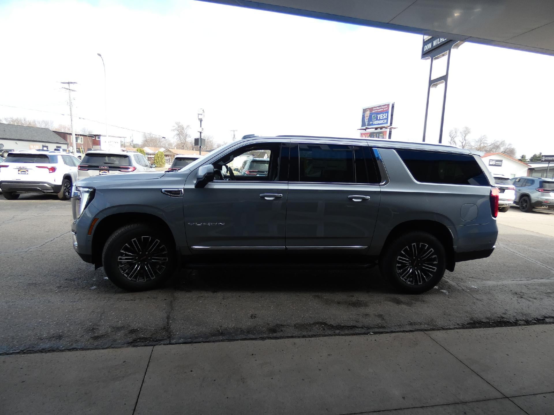 2026 GMC Yukon XL Elevation