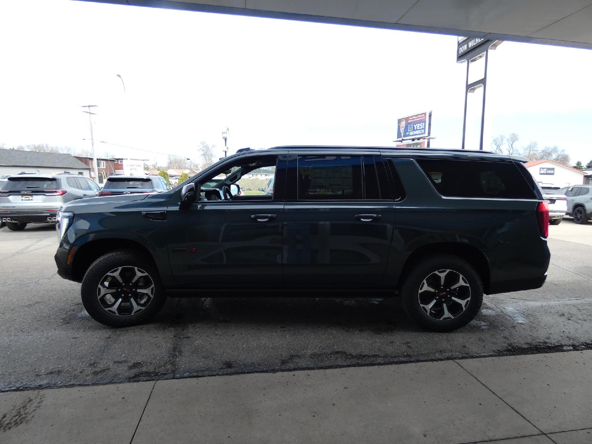 2026 GMC Yukon XL AT4