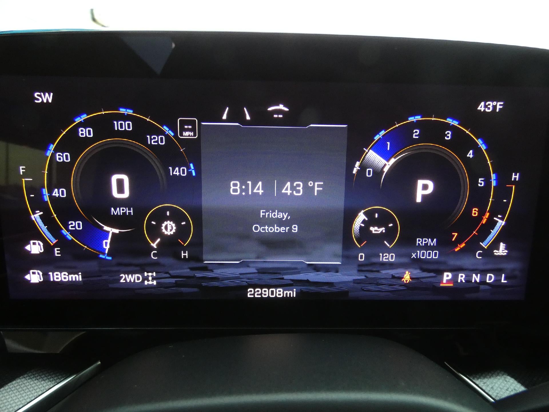 2025 Chevrolet Suburban RST