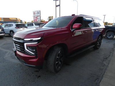 2025 Chevrolet Suburban RST