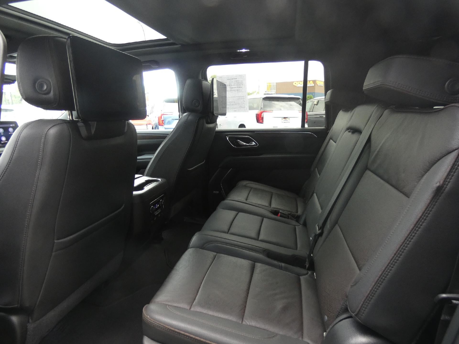 2021 Chevrolet Suburban High Country