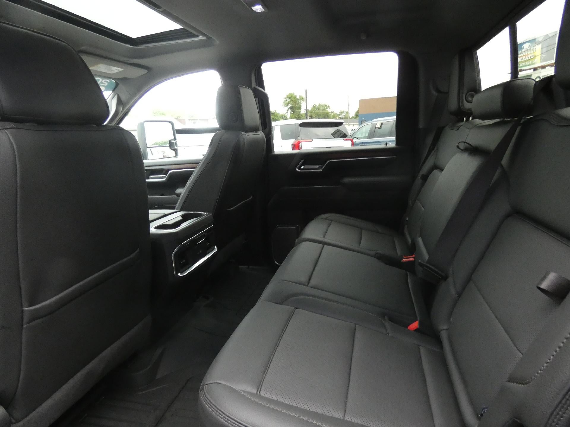 2024 GMC Sierra 3500 HD Denali