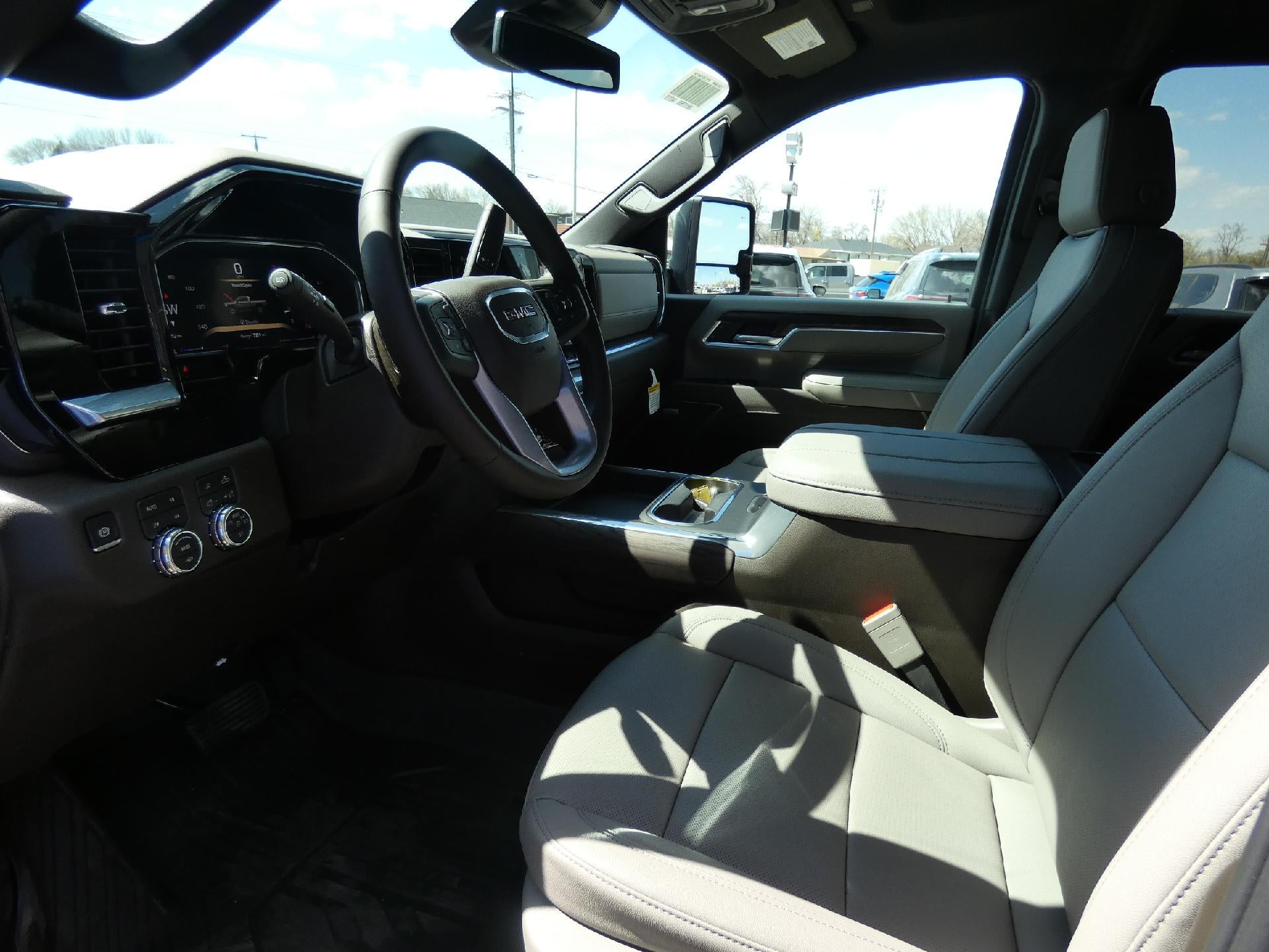 2026 GMC Sierra 2500 HD SLT