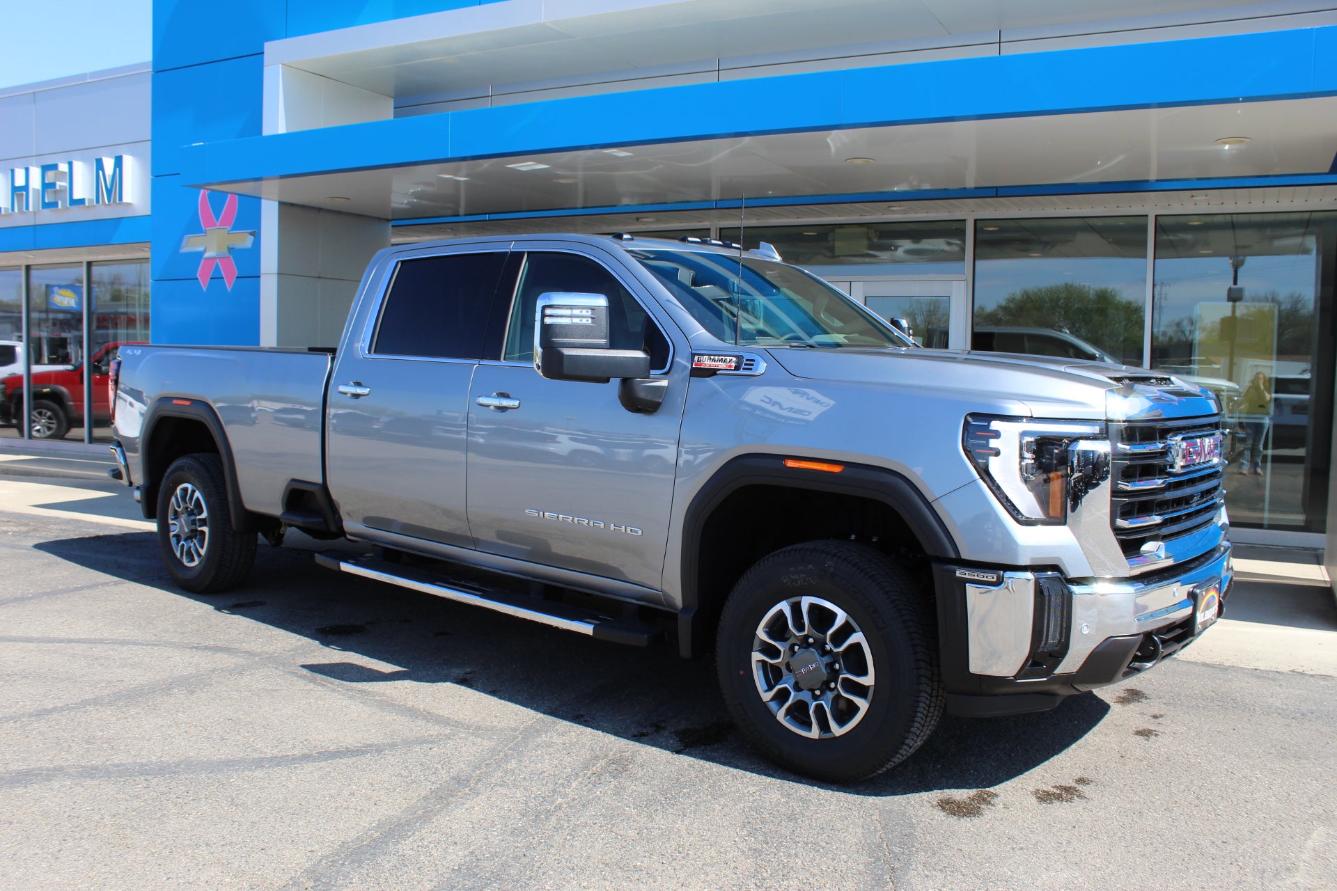2026 GMC Sierra 4WD Crew Cab Standard Box SLT's photo