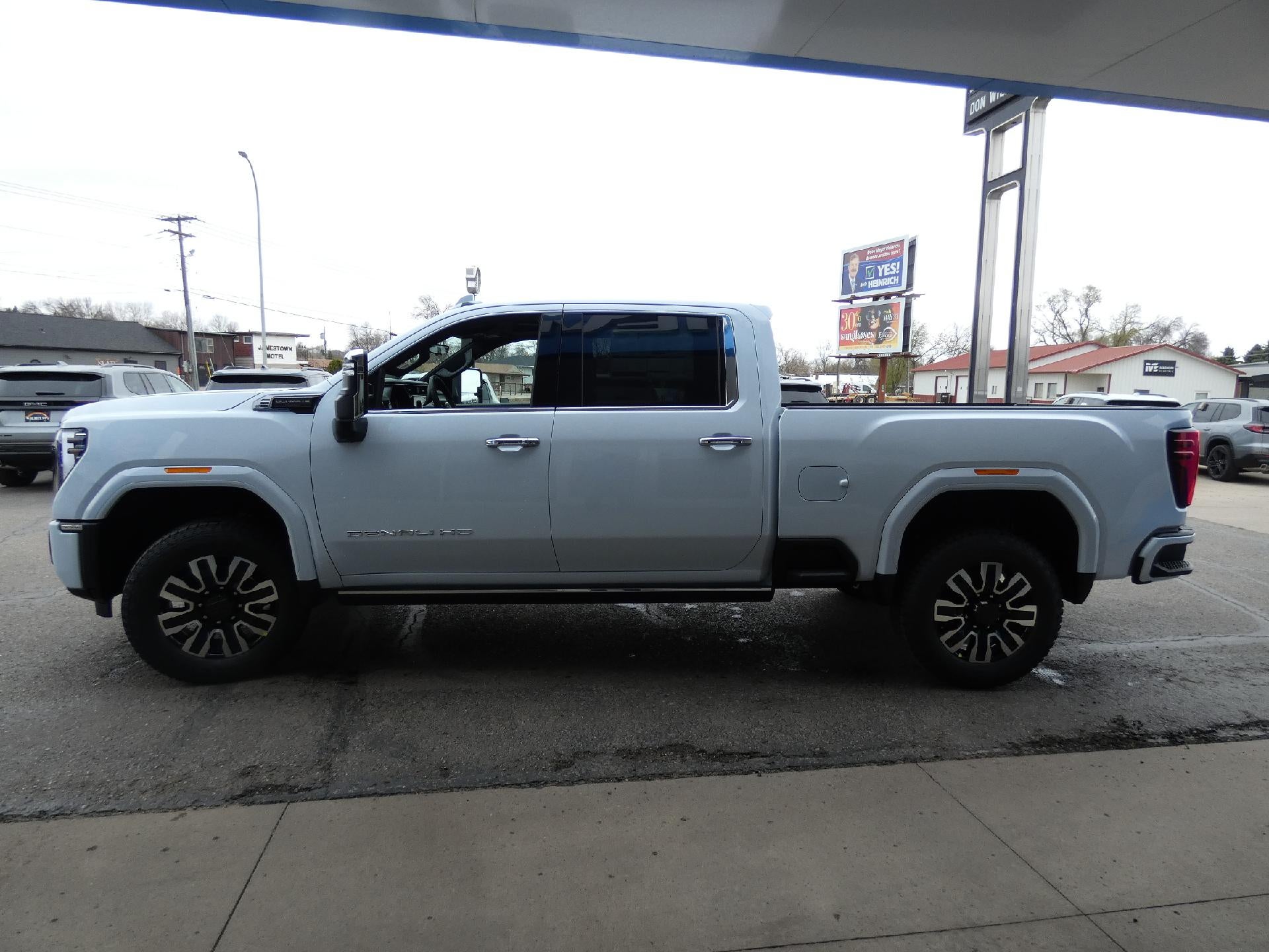 2026 GMC Sierra 3500 HD Denali Ultimate