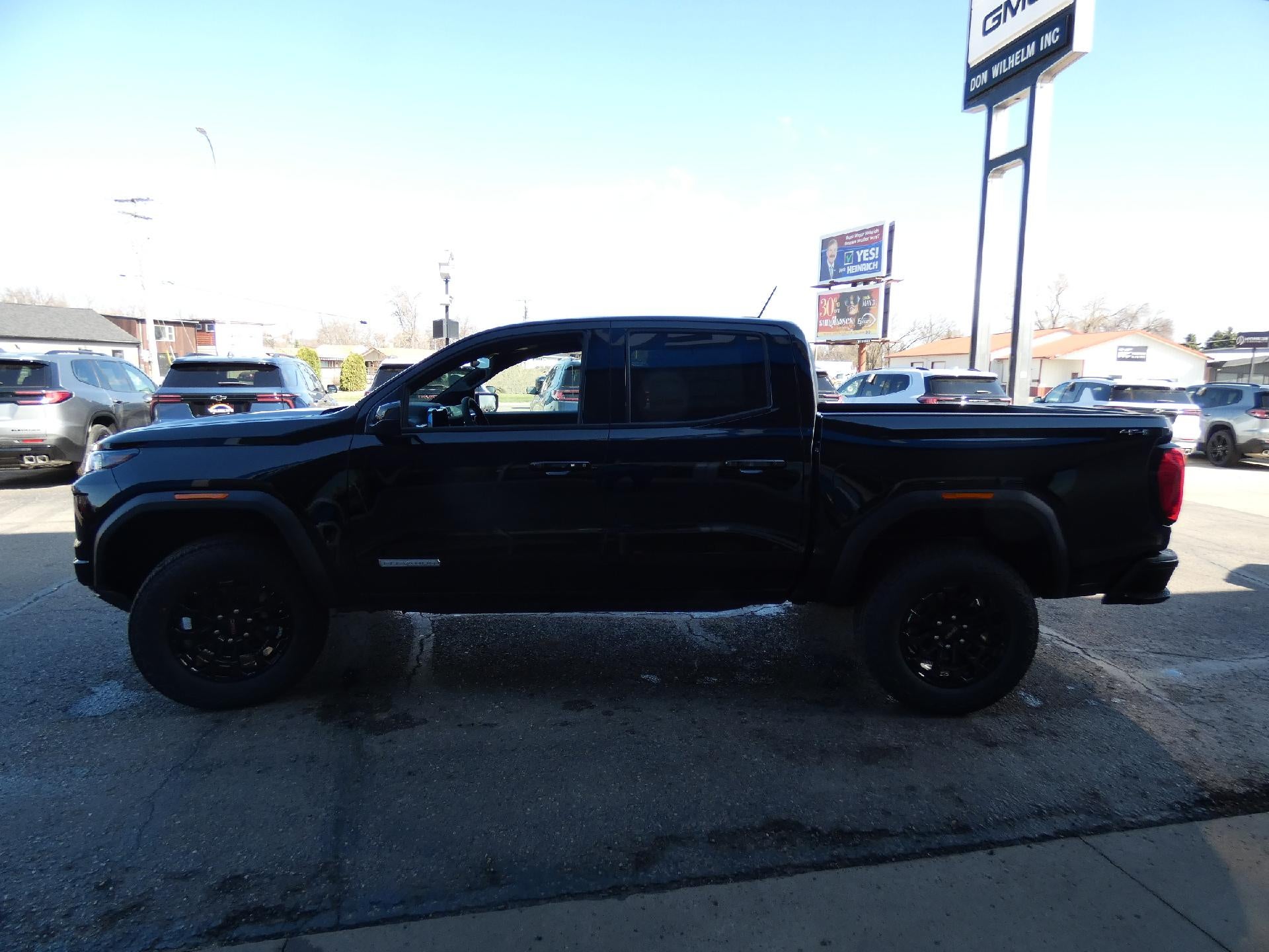 2026 GMC Canyon Elevation