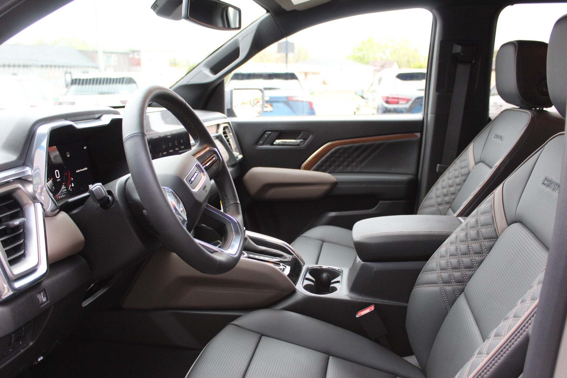 2026 GMC Canyon Denali - Photo 11