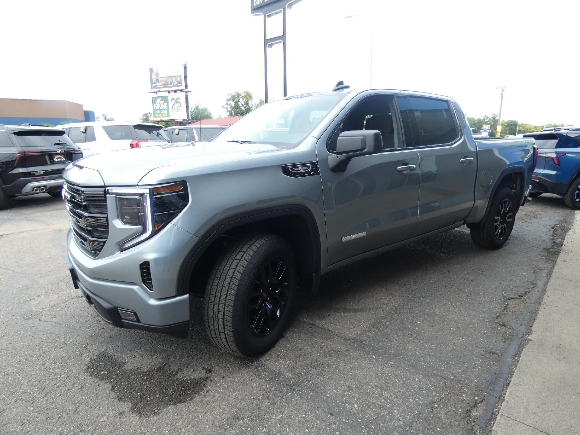 2026 GMC Sierra 1500 Elevation