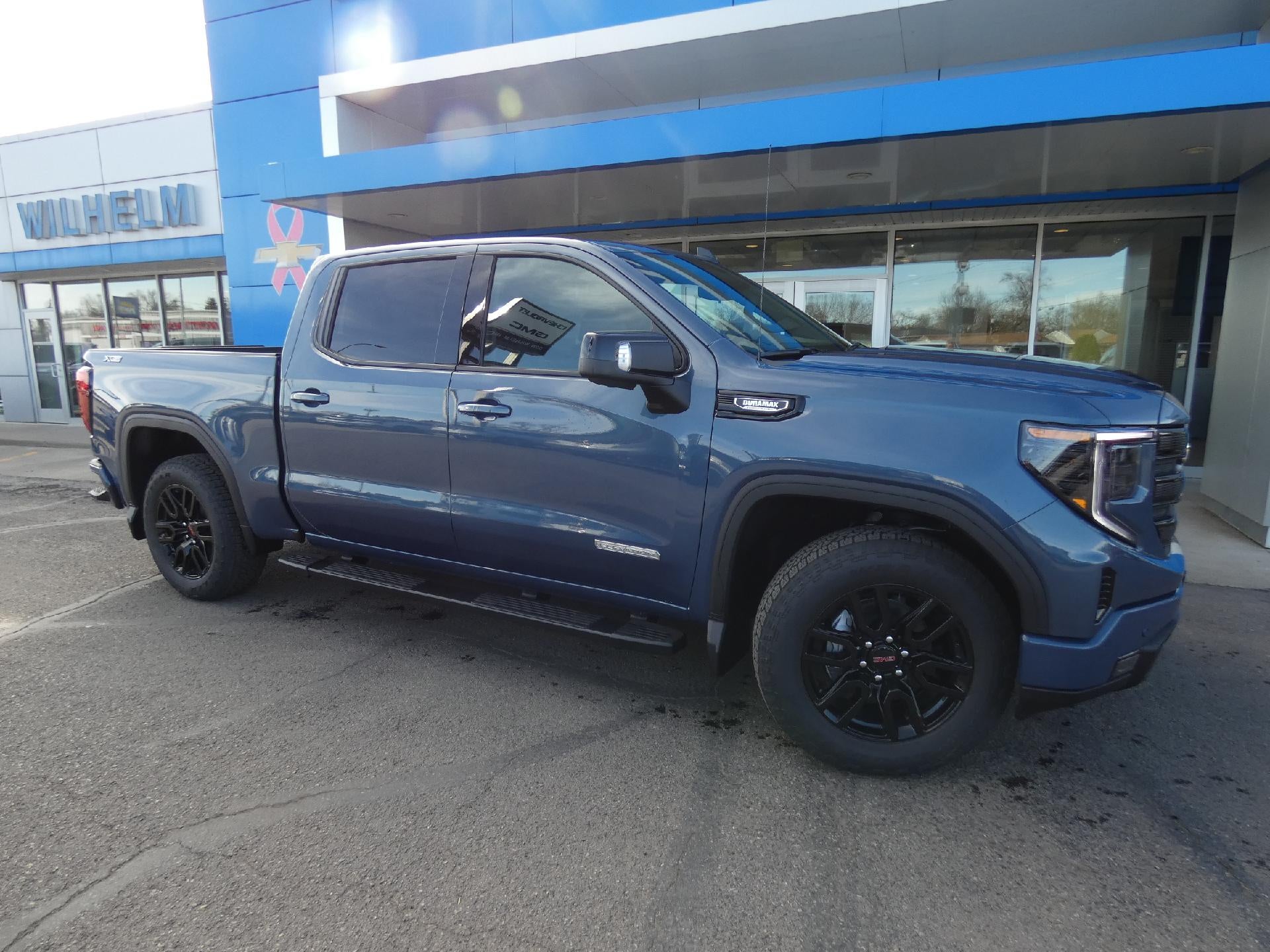 2026 GMC Sierra 4WD Crew Cab Short Box Elevation's photo
