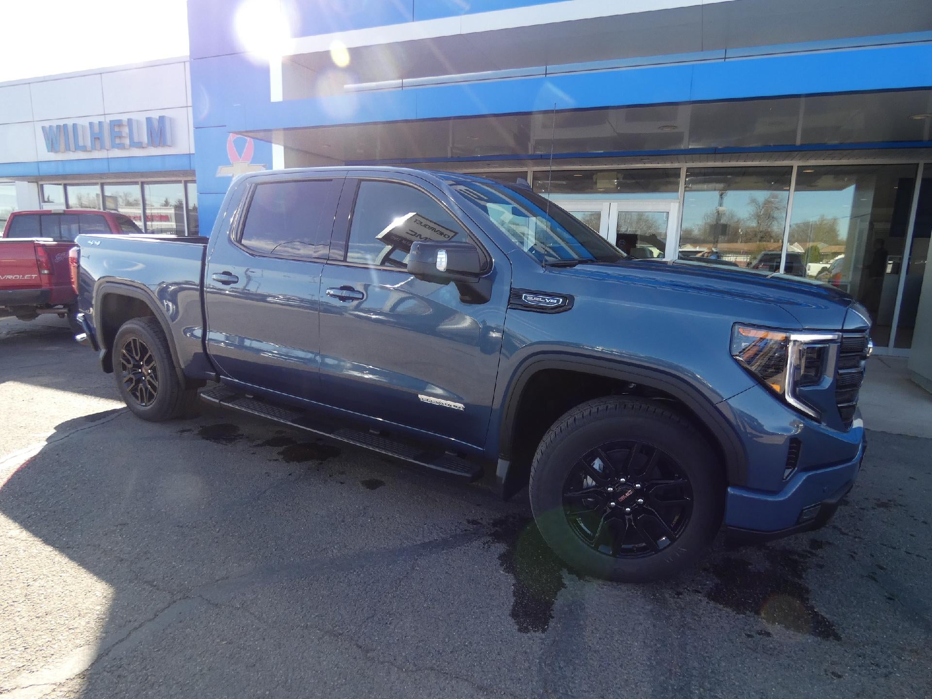 2026 GMC Sierra 4WD Crew Cab Short Box Elevation's photo