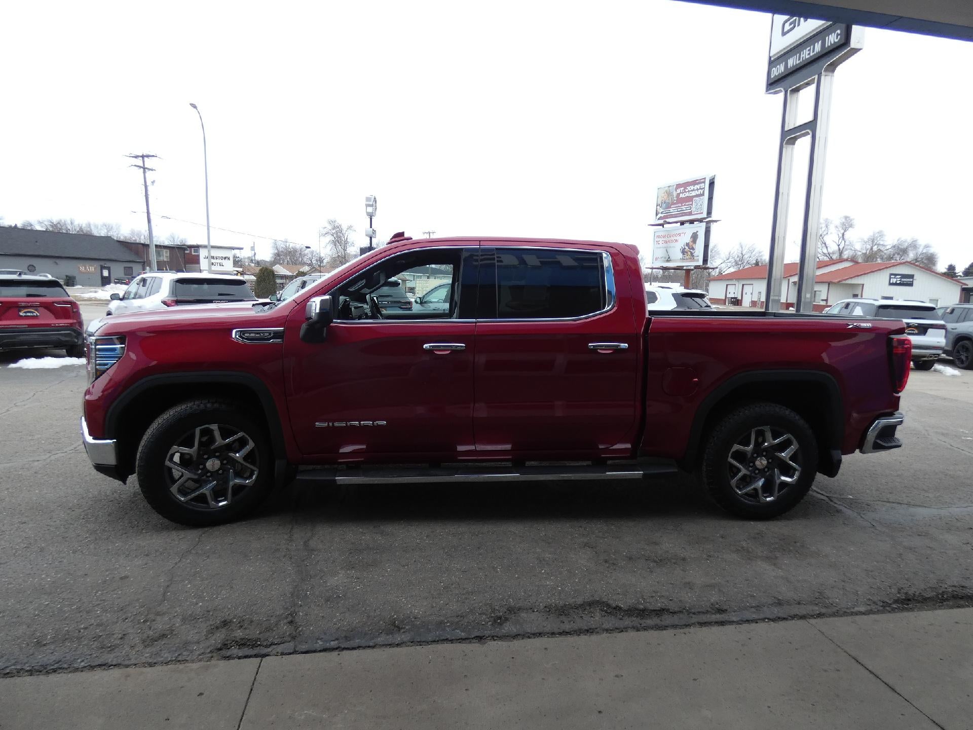 2023 GMC Sierra 1500 SLT