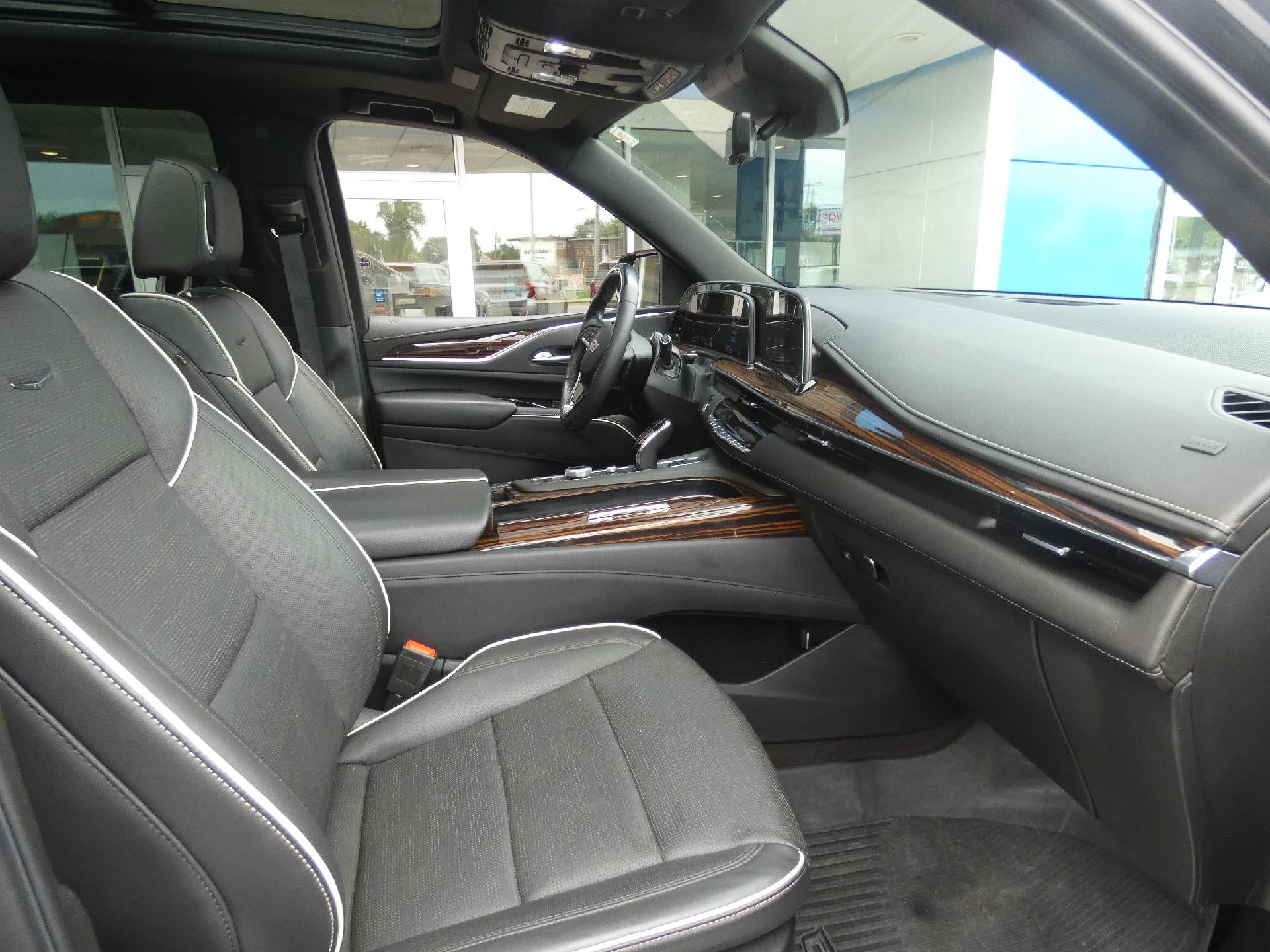 2023 Cadillac Escalade 4WD Premium Luxury