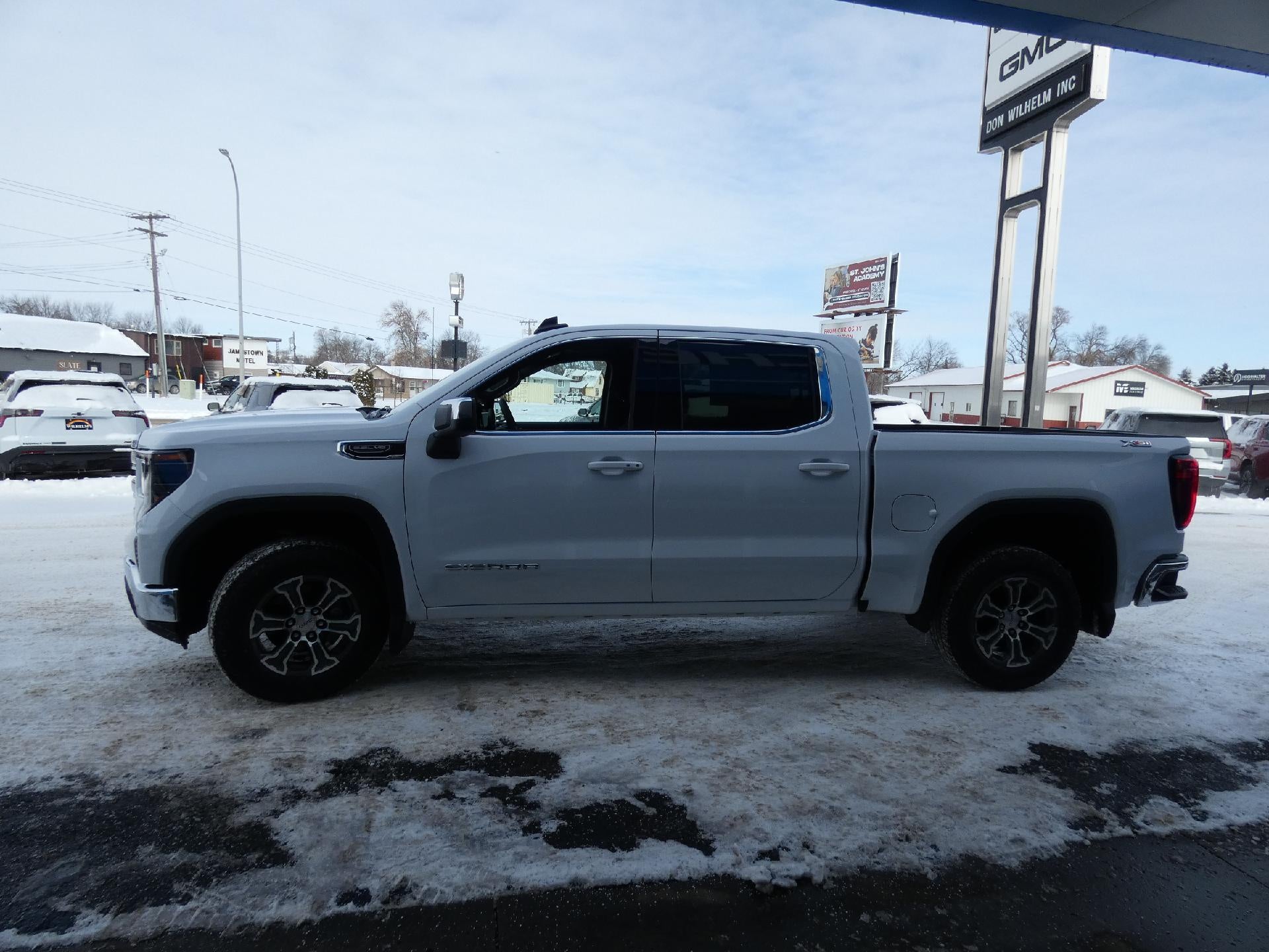 2026 GMC Sierra 1500 SLE