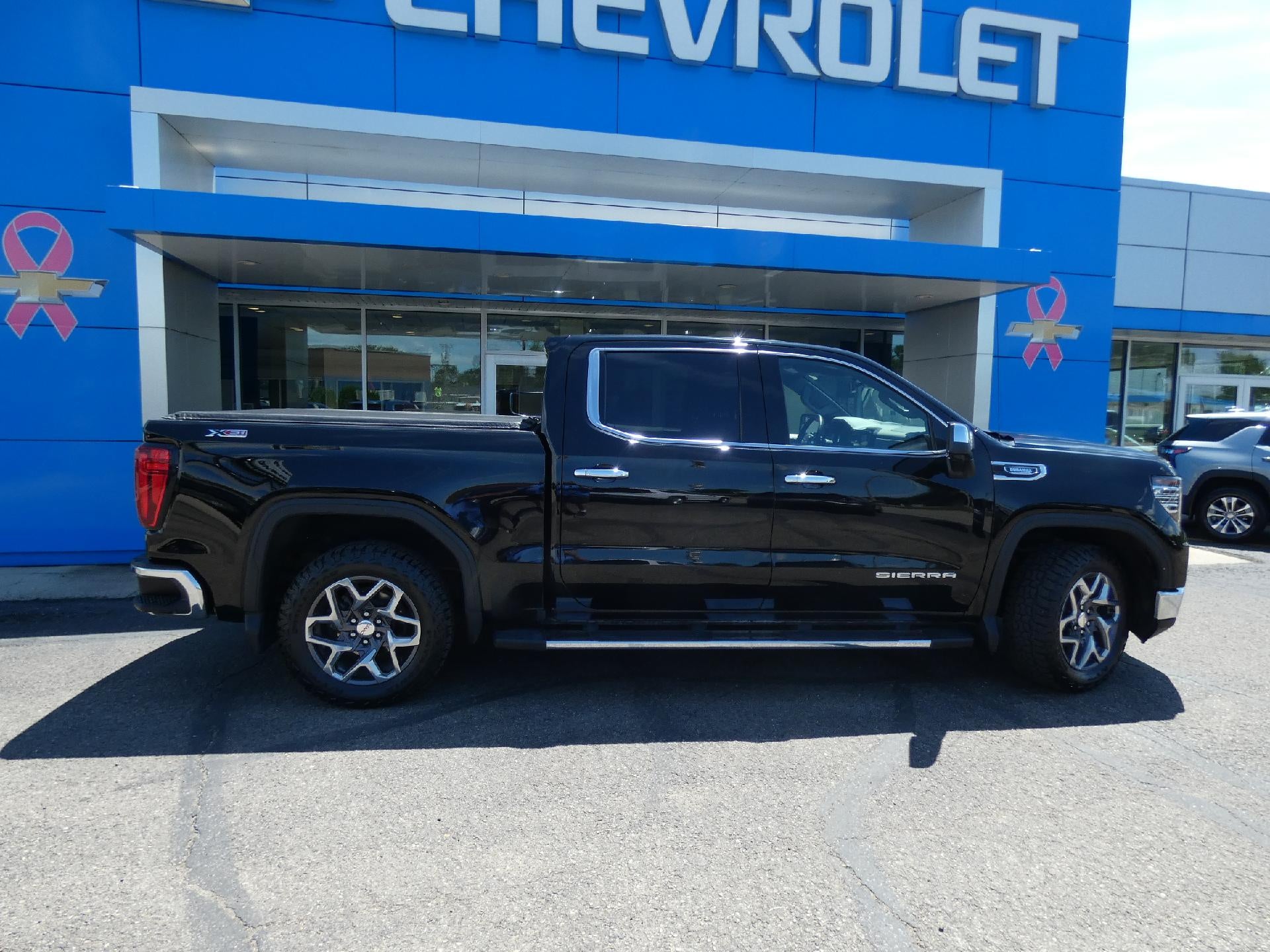 2023 GMC Sierra 1500 SLT