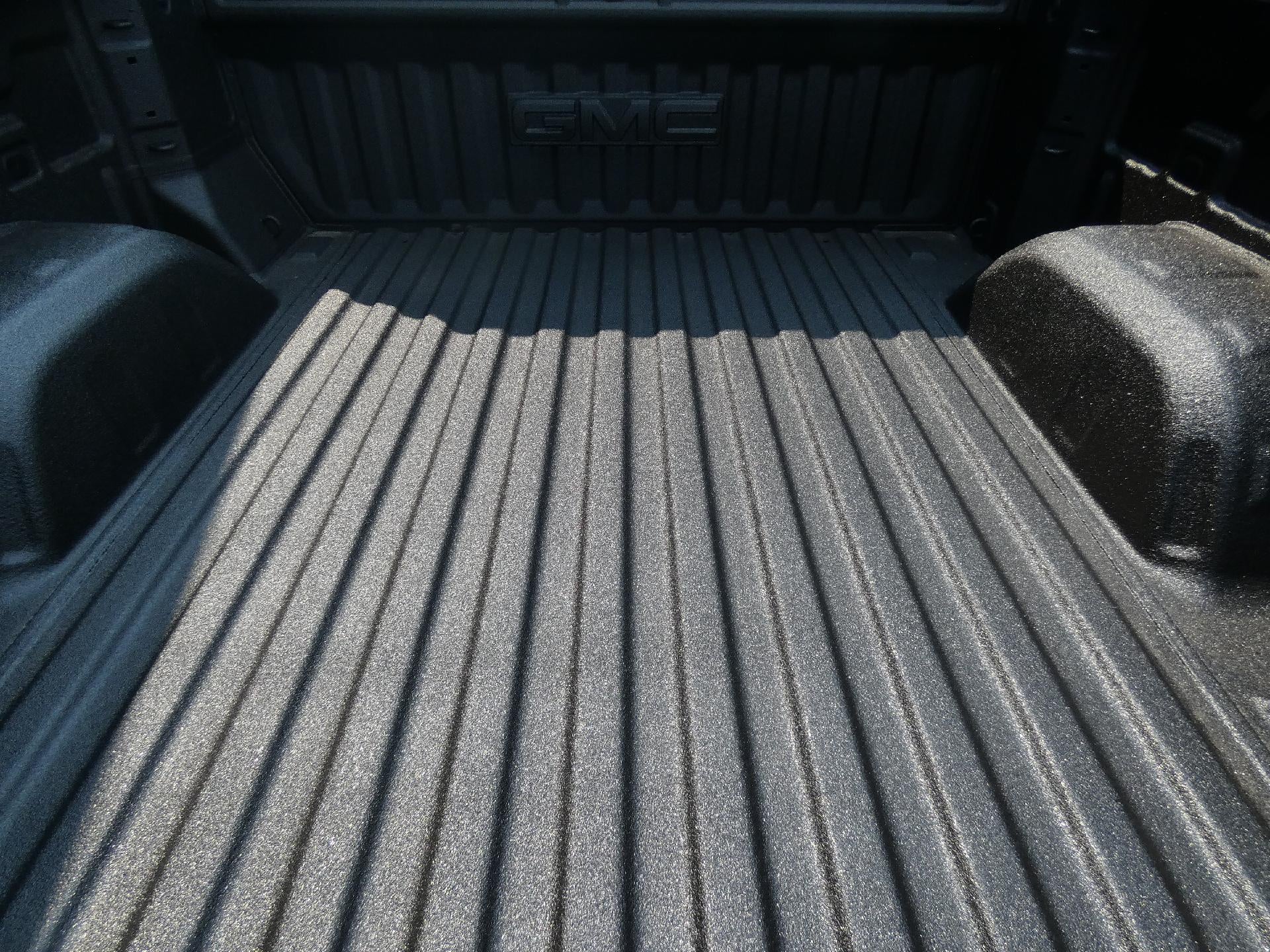 2026 GMC Sierra 1500 SLT - Photo 15
