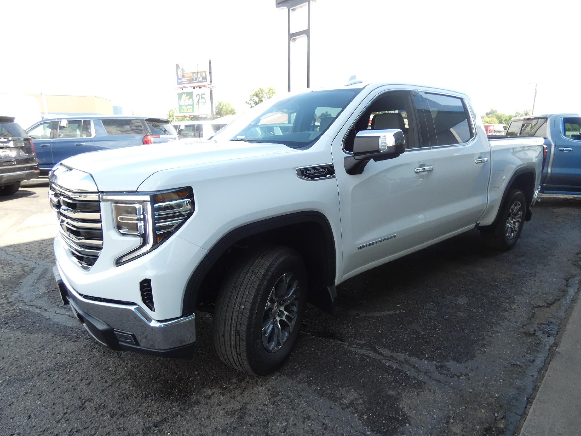2026 GMC Sierra 1500 SLT