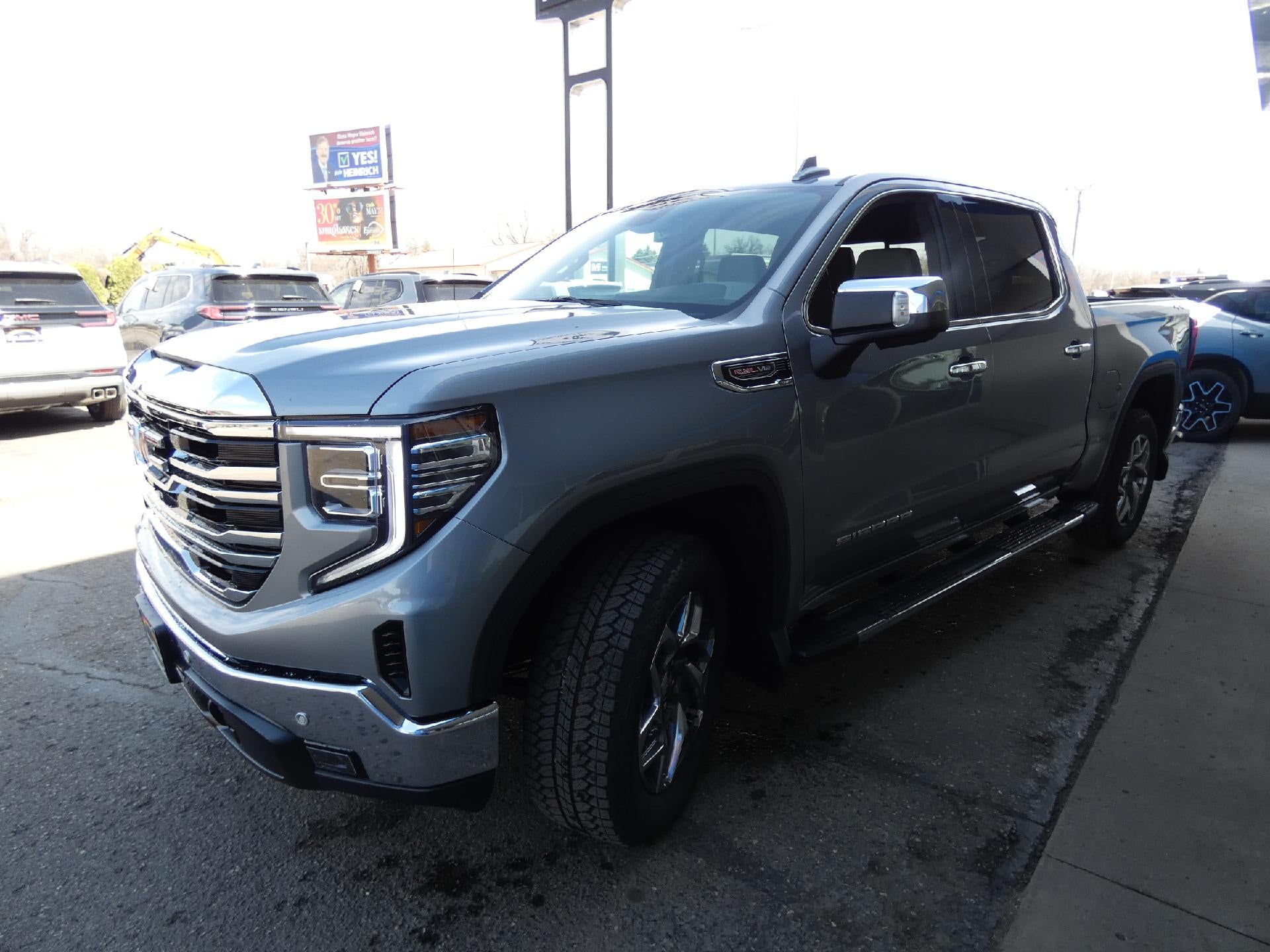 2026 GMC Sierra 1500 SLT