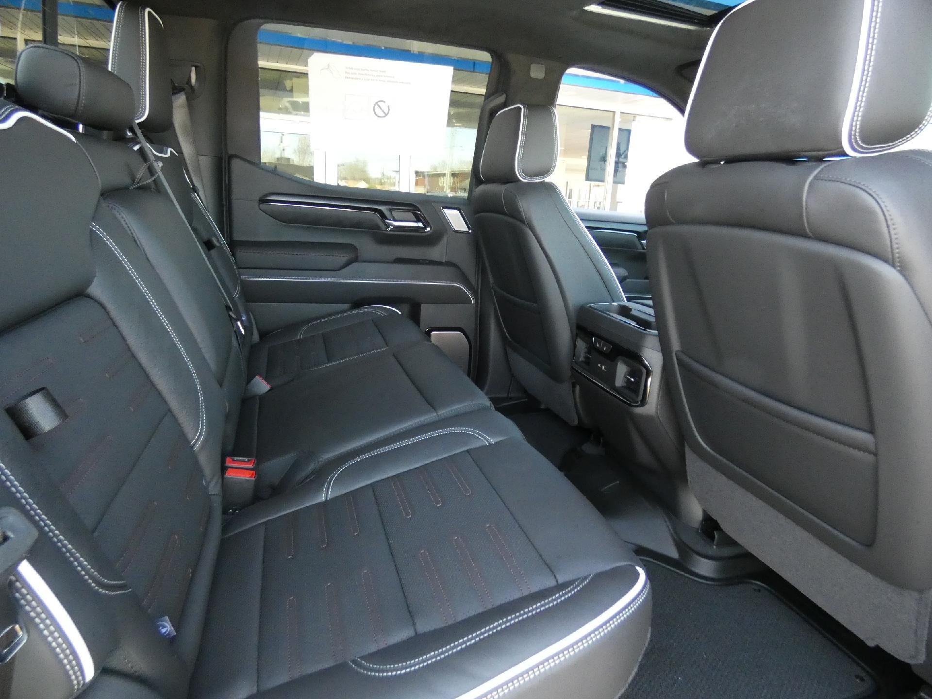 2026 GMC Sierra 1500 AT4X - Photo 17