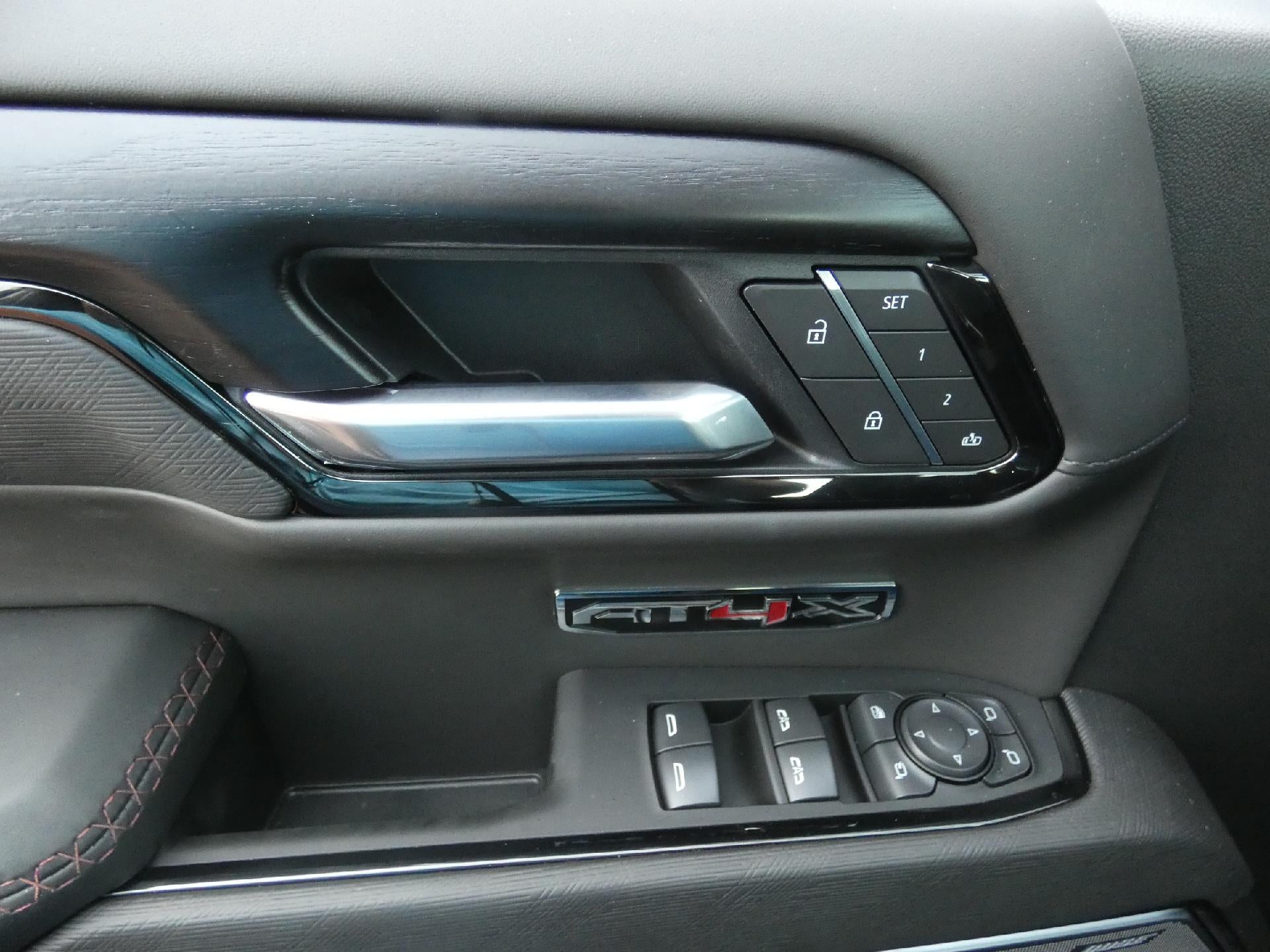 2026 GMC Sierra 1500 AT4X - Photo 20