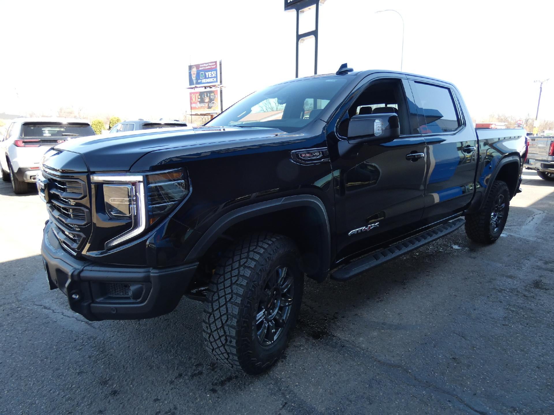 2026 GMC Sierra 1500 AT4X - Photo 6