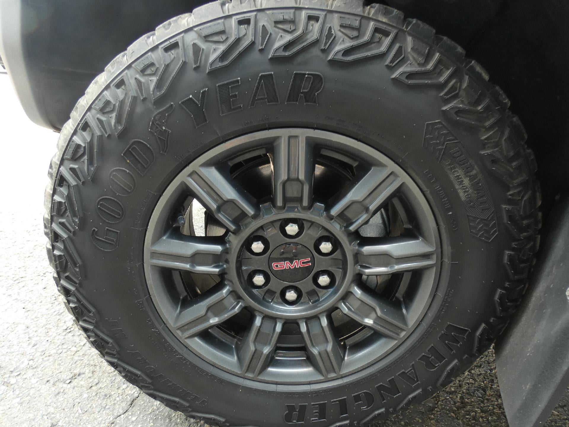 2024 GMC Sierra 1500 AT4X