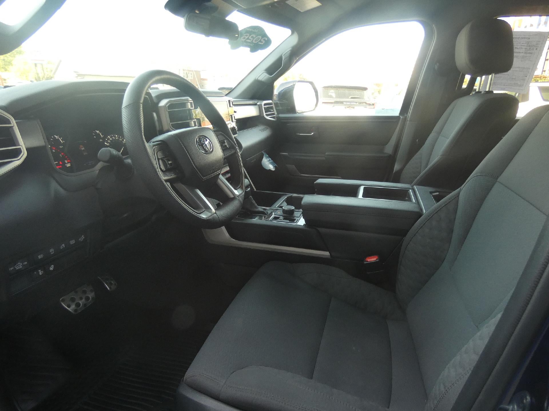 2026 Toyota Tundra SR5 CrewMax 5.5' Bed