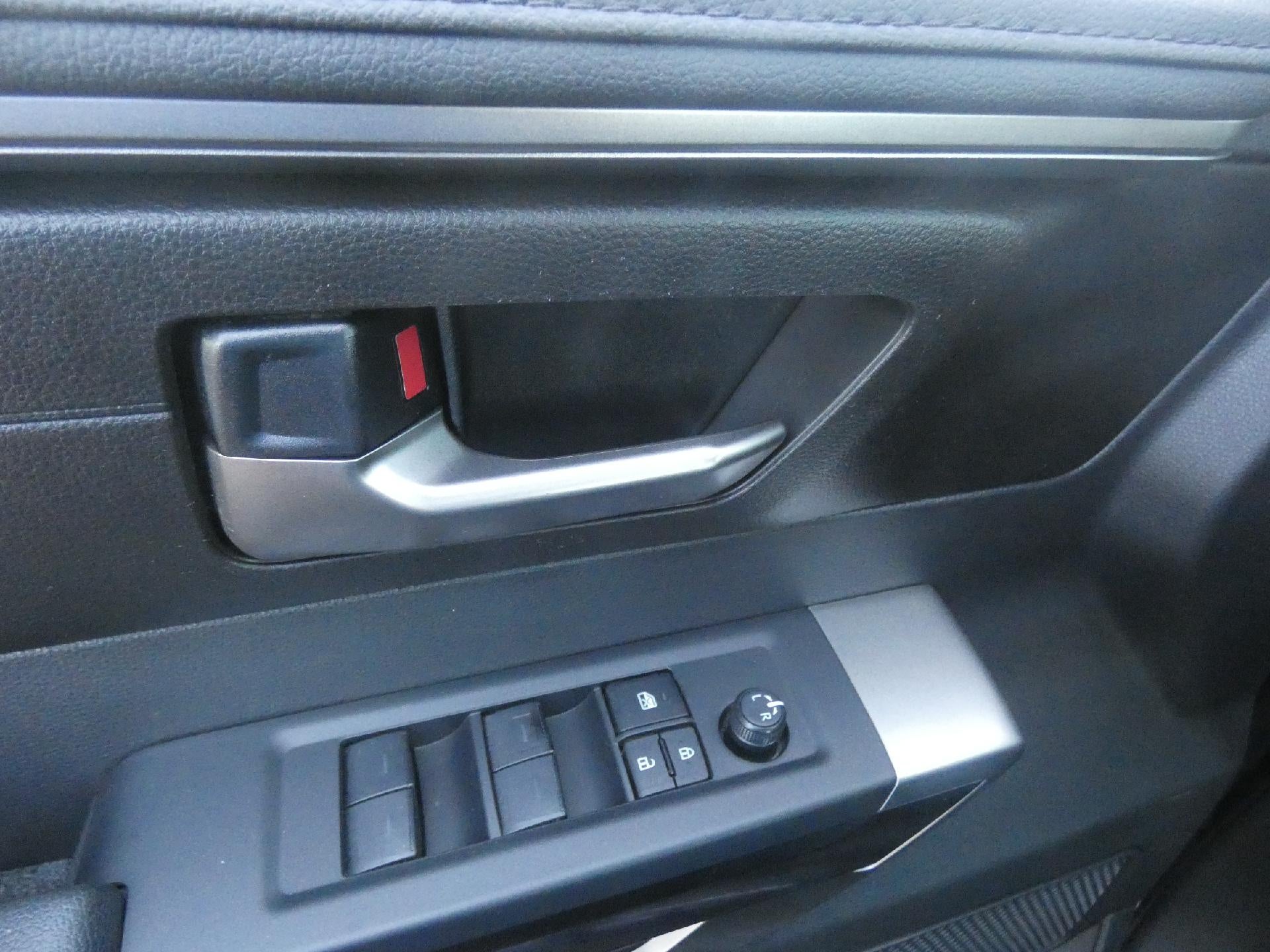 2026 Toyota Tundra SR5 CrewMax 5.5' Bed