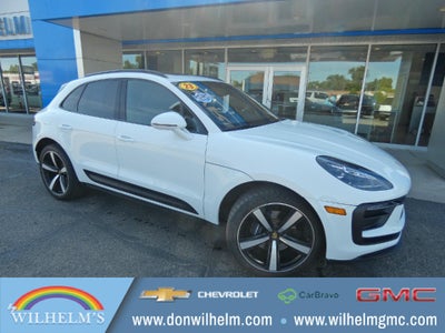 2023 Porsche Macan T