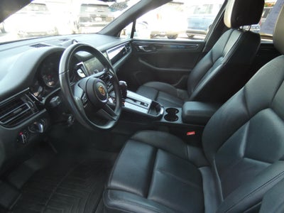 2023 Porsche Macan T