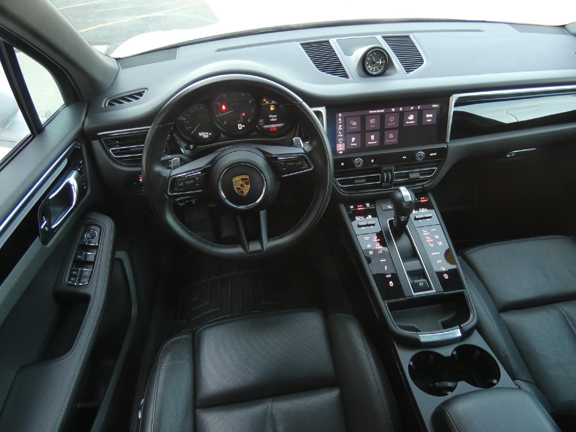 2023 Porsche Macan T